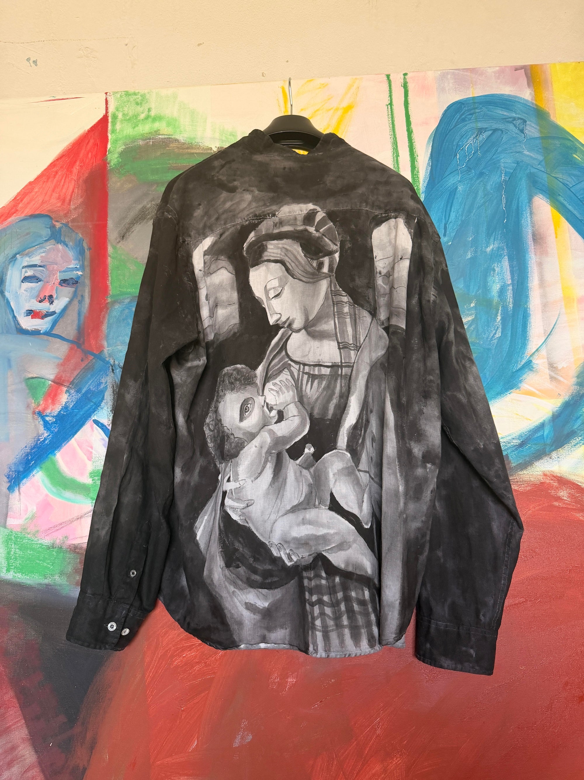 Hand-painted vintage linen shirt – Studio Juuls