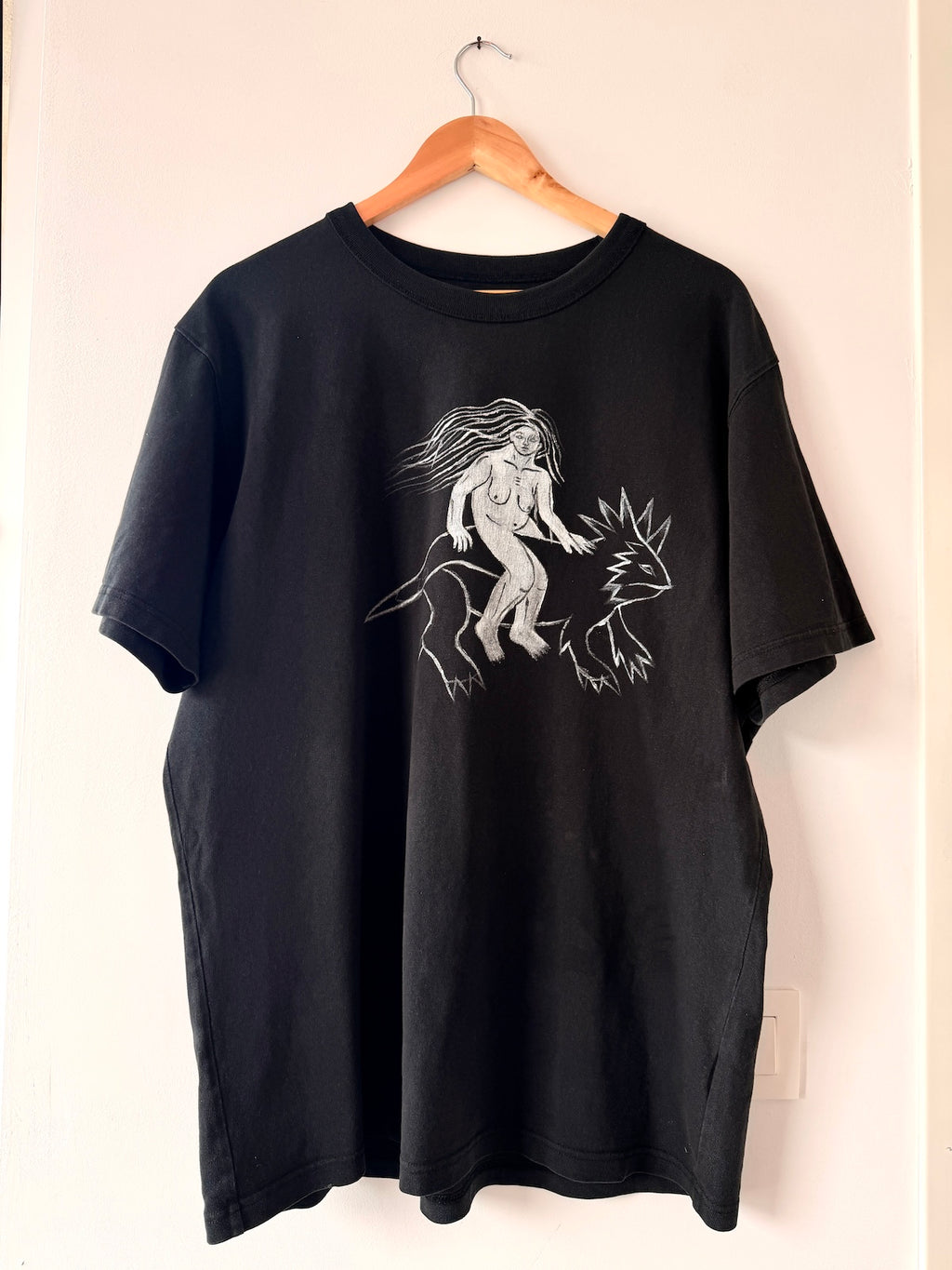 T-shirt (hand-painted)